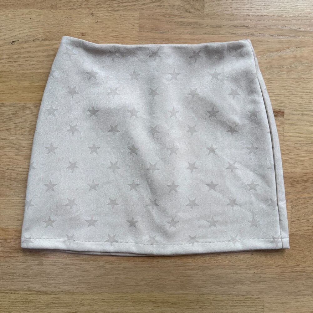 Altar’d State Y2K Women’s S Cream Star Print Faux Suede Mini Skirt Back Zip